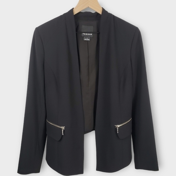 Trouve Jackets & Blazers - Trouve Black Collarless Cropped Back Blazer